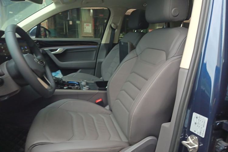 Used Volkswagen Touareg 2025 2.0 TSI Sharp Edition Driver Seat
