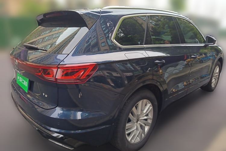 Used Volkswagen Touareg 2025 2.0 TSI Sharp Edition Rear Right 45 Deg