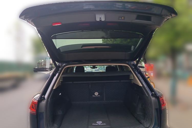 Used Volkswagen Touareg 2025 2.0 TSI Sharp Edition Trunk