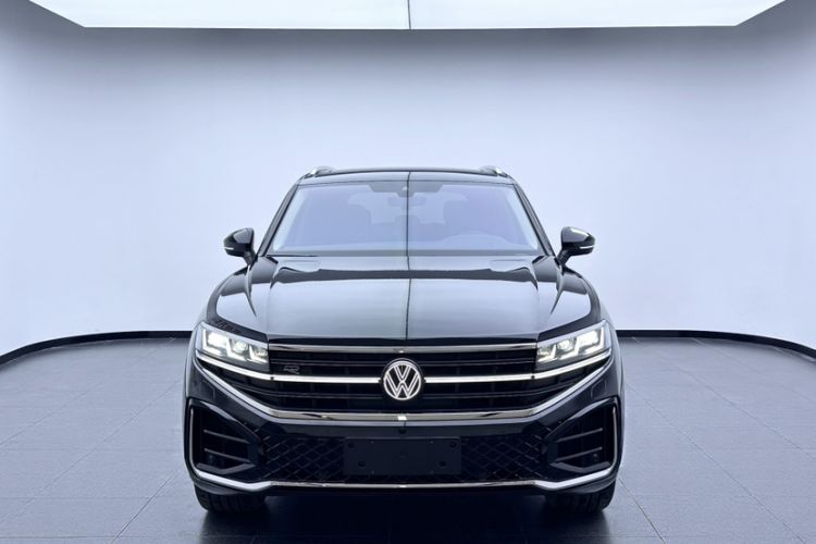 Used Volkswagen Touareg 2026 3.0TSI Sharp Edition Classic Sports Package Exterior 2