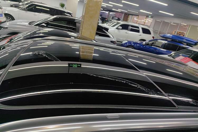 Used Volkswagen Touareg 2026 3.0TSI Sharp Edition Classic Sports Package Roof