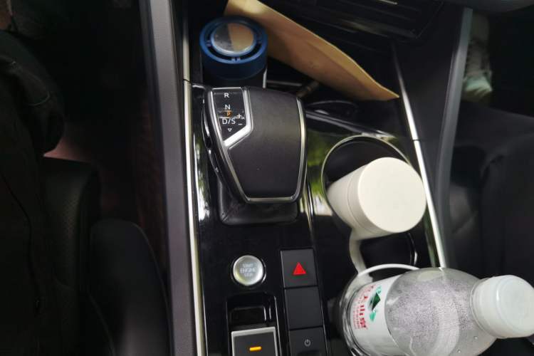 Used Volkswagen Touareg New Energy 2021 eHybrid Gear Lever