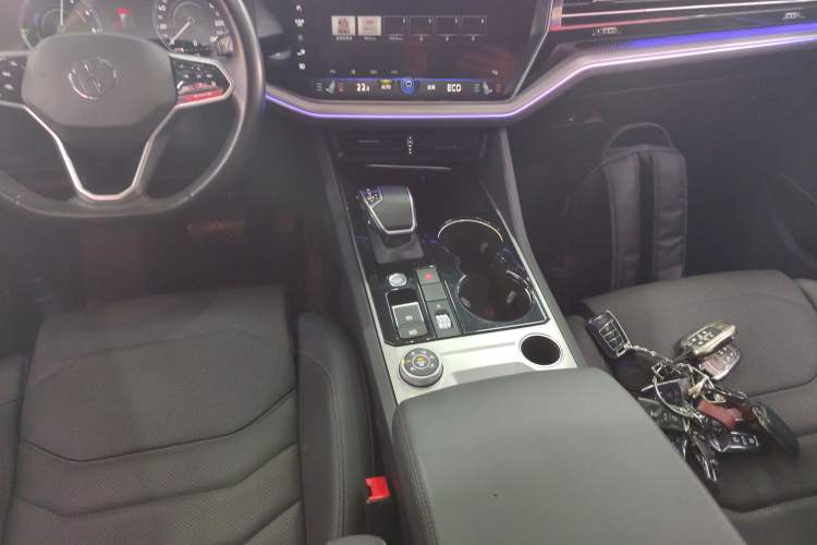 Used Volkswagen Touareg New Energy 2021 eHybrid Gear Lever