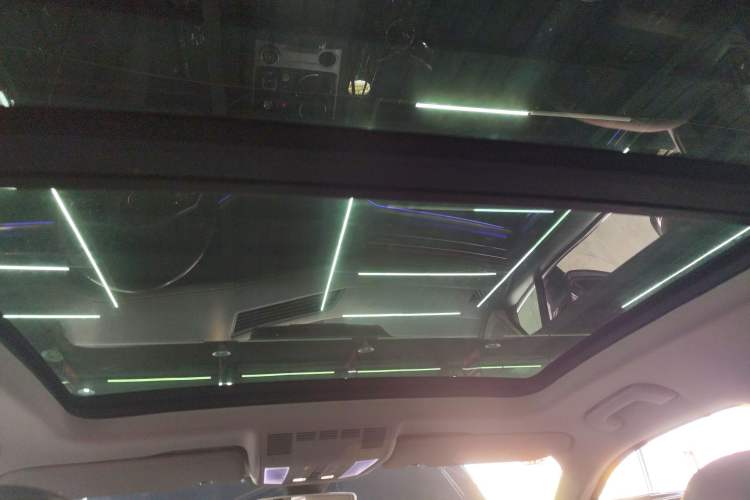 Used Volkswagen Touareg New Energy 2021 eHybrid Headliner