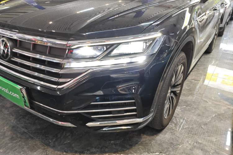 Used Volkswagen Touareg New Energy 2021 eHybrid Left Front Headlight
