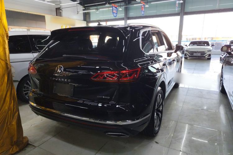 Used Volkswagen Touareg New Energy 2021 eHybrid Rear Right 45 Deg
