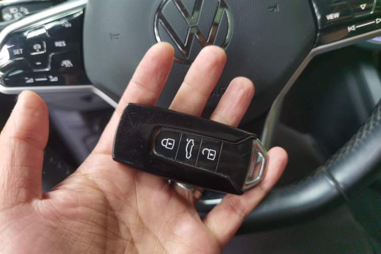 Used Volkswagen Touareg New Energy 2021 eHybrid Vehicle Key