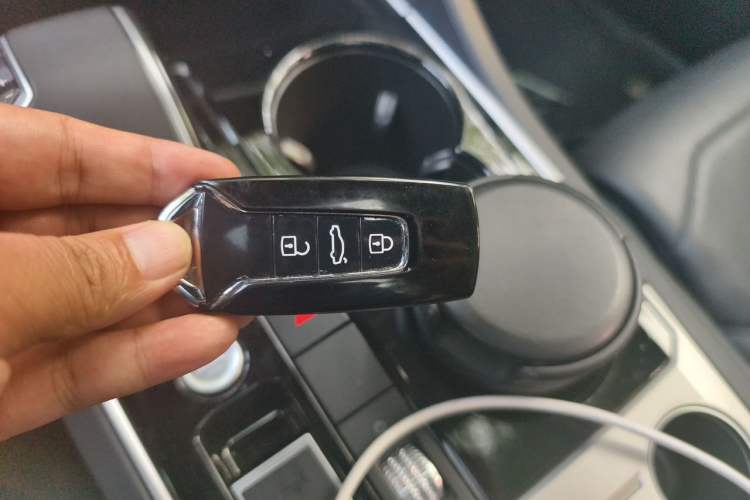 Used Volkswagen Touareg New Energy 2021 eHybrid Vehicle Key