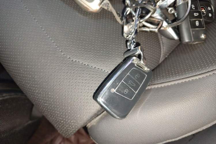 Used Volkswagen Touareg New Energy 2021 eHybrid Vehicle Key