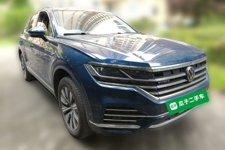 Used Volkswagen Touareg New Energy 2021 eHybrid Front Right 45 Deg