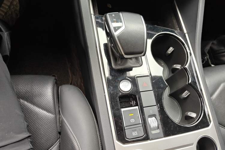 Used Volkswagen Touareg New Energy 2021 eHybrid Gear Lever