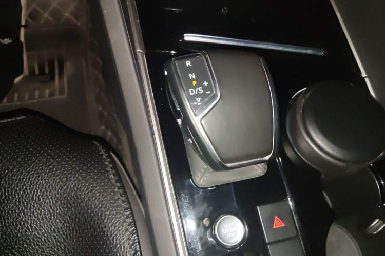 Used Volkswagen Touareg New Energy 2021 eHybrid Gear Lever
