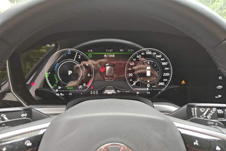 Used Volkswagen Touareg New Energy 2021 eHybrid Instrument Cluster