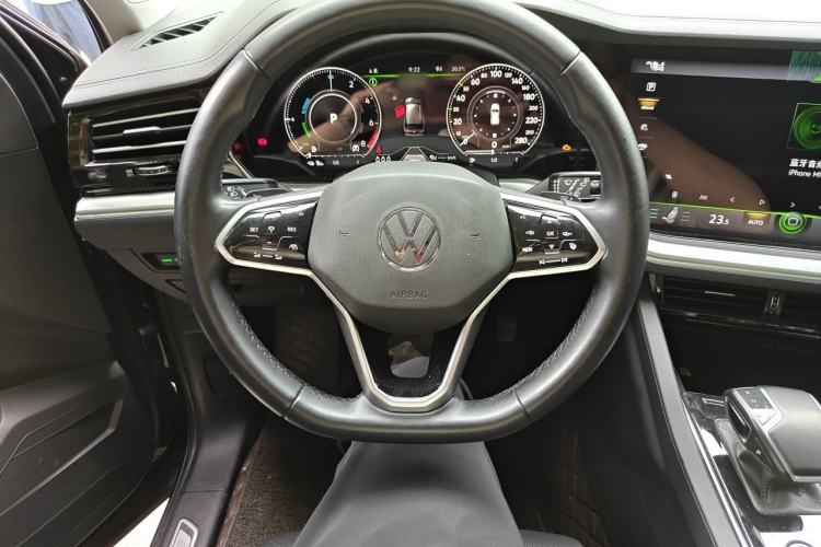 Used Volkswagen Touareg New Energy 2021 eHybrid Steering Wheel