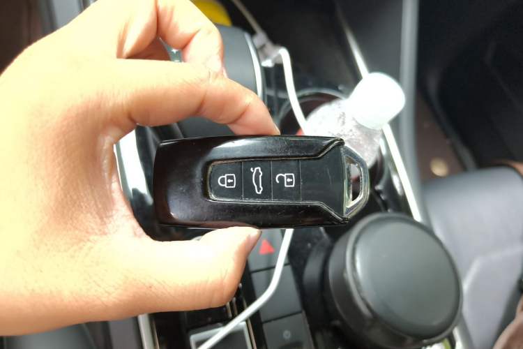 Used Volkswagen Touareg New Energy 2021 eHybrid Vehicle Key