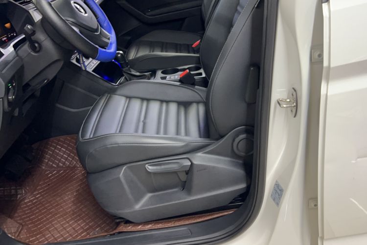 Used Volkswagen Touran 2021 Volkswagen Touran L 280TSI DSG Style Edition 7 Seats Left Front Seat