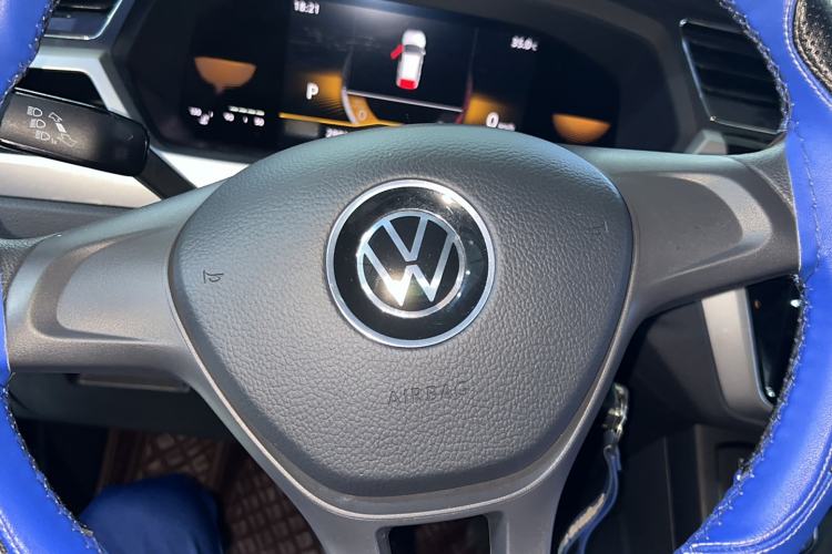 Used Volkswagen Touran 2021 Volkswagen Touran L 280TSI DSG Style Edition 7 Seats Steering Wheel
