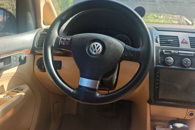 Used Volkswagen Touran 2008 1.8T ZhiZun Edition Automatic 5-Seater Steering Wheel