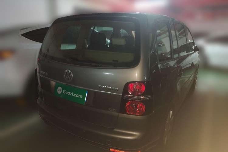 Used Volkswagen Touran 2008 2.0L Smart Edition Automatic 5 Seats Rear Right 45 Deg