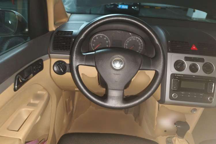 Used Volkswagen Touran 2008 2.0L Smart Edition Automatic 5 Seats Steering Wheel
