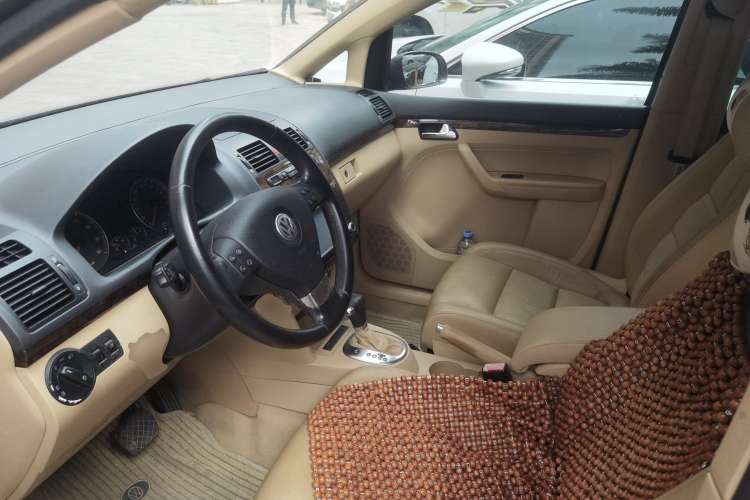 Used Volkswagen Touran 2008 1.8T ZhiZun Edition Automatic 5-Seater Left Front Seat