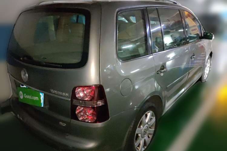 Used Volkswagen Touran 2008 2.0L Smart Edition Automatic 5 Seats Rear Right 45 Deg
