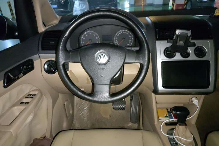 Used Volkswagen Touran 2008 2.0L Smart Edition Automatic 5 Seats Steering Wheel