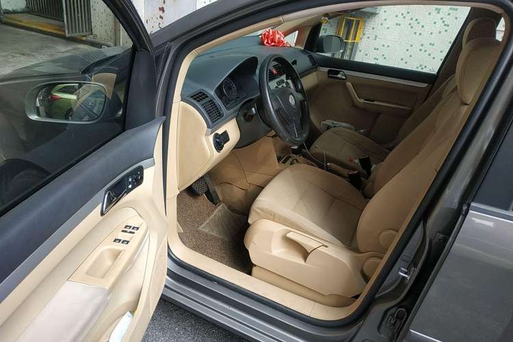 Used Volkswagen Touran 2008 2.0L Smart Edition Automatic 5 Seats Driver Seat