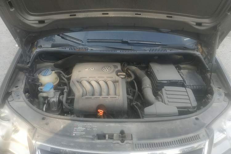 Used Volkswagen Touran 2008 2.0L Smart Edition Automatic 5 Seats Engine Bay