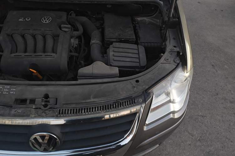 Used Volkswagen Touran 2008 2.0L Smart Edition Automatic 5 Seats Engine Bay Left