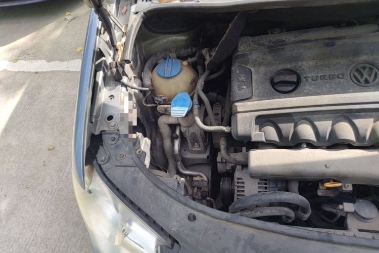 Used Volkswagen Touran 2008 1.8T ZhiZun Edition Automatic 5-Seater Engine Bay Right