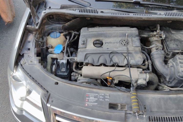 Used Volkswagen Touran 2008 1.8T ZhiZun Edition Automatic 5-Seater Engine Bay Right