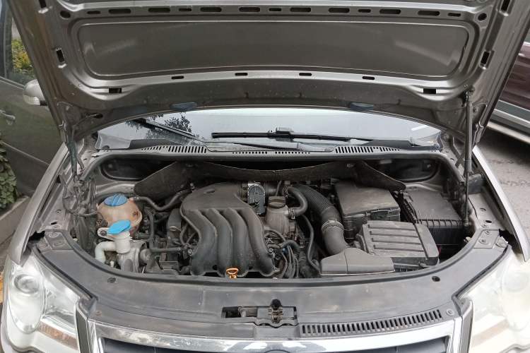Used Volkswagen Touran 2008 2.0L Smart Edition Automatic 5 Seats Engine Bay