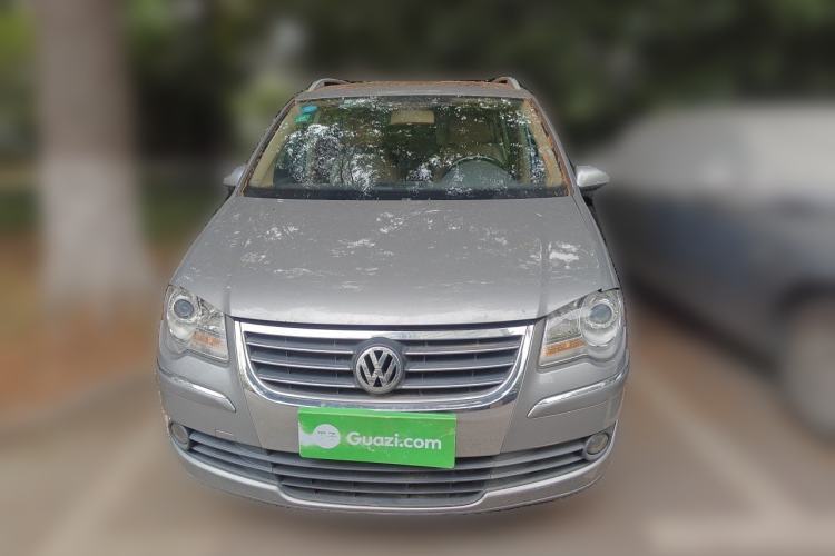 Used Volkswagen Touran 2008 1.8T ZhiZun Edition Manual 5-Seater Front