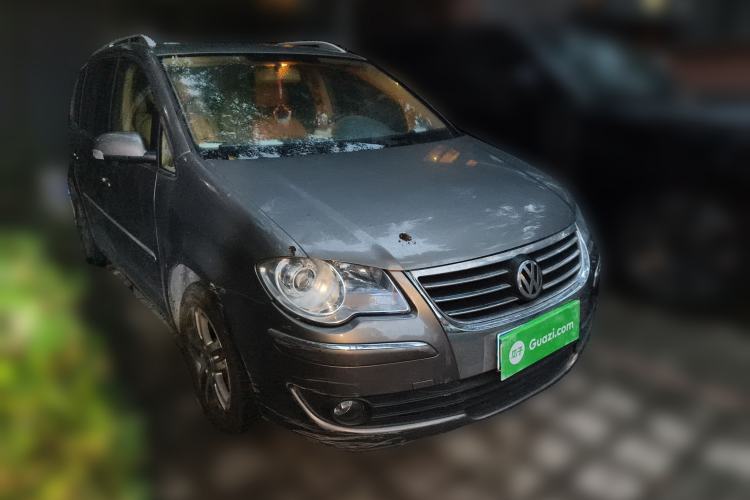 Used Volkswagen Touran 2008 1.8T ZhiZun Edition Automatic 5-Seater Front Right 45 Deg