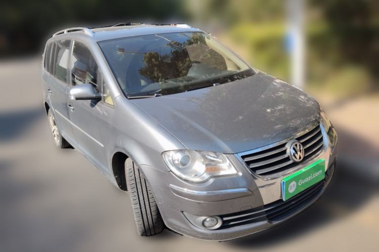Used Volkswagen Touran 2008 1.8T ZhiZun Edition Automatic 5-Seater Front Right 45 Deg