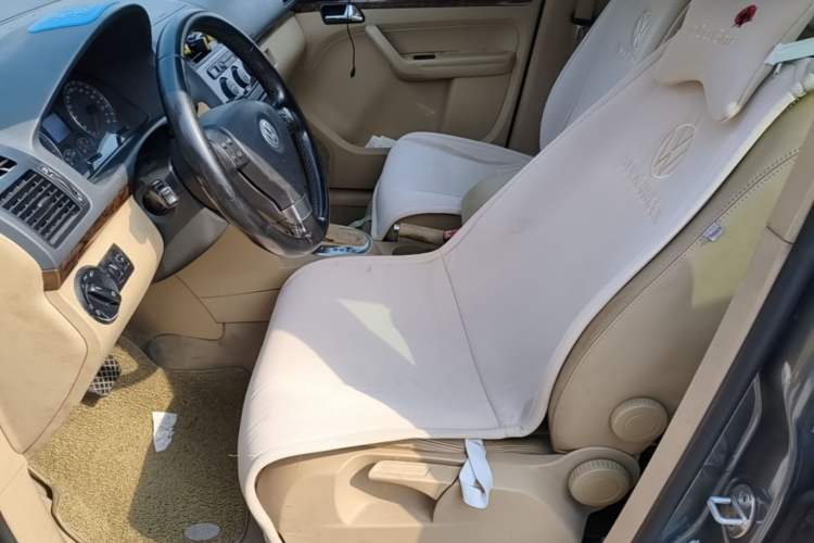 Used Volkswagen Touran 2008 1.8T ZhiZun Edition Automatic 5-Seater Left Front Seat