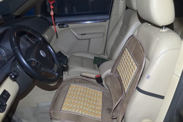 Used Volkswagen Touran 2008 1.8T ZhiZun Edition Manual 5-Seater Left Front Seat