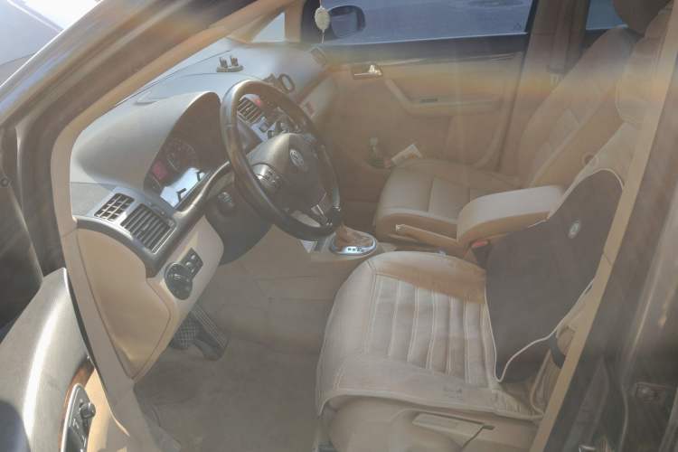 Used Volkswagen Touran 2008 1.8T ZhiZun Edition Automatic 5-Seater Left Front Seat