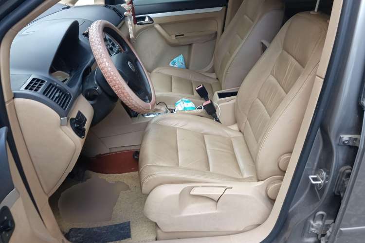 Used Volkswagen Touran 2008 2.0L Zhiya Edition Automatic 5 Seats Left Front Seat