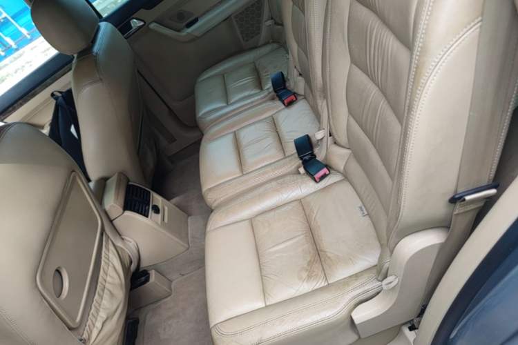 Used Volkswagen Touran 2008 1.8T ZhiZun Edition Automatic 5-Seater Left Rear Seat