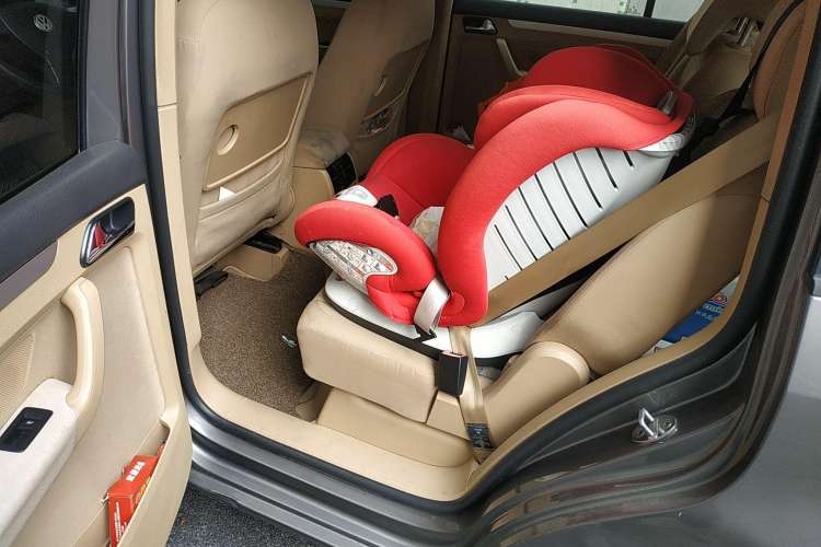 Used Volkswagen Touran 2008 2.0L Smart Edition Automatic 5 Seats Left Rear Seat