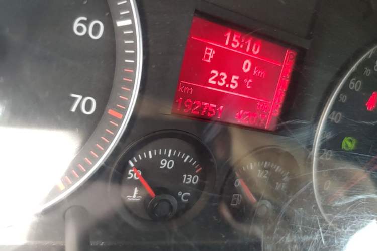 Used Volkswagen Touran 2008 1.8T ZhiZun Edition Automatic 5-Seater Odometer Close Up