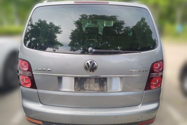 Used Volkswagen Touran 2008 1.8T ZhiZun Edition Automatic 5-Seater Rear