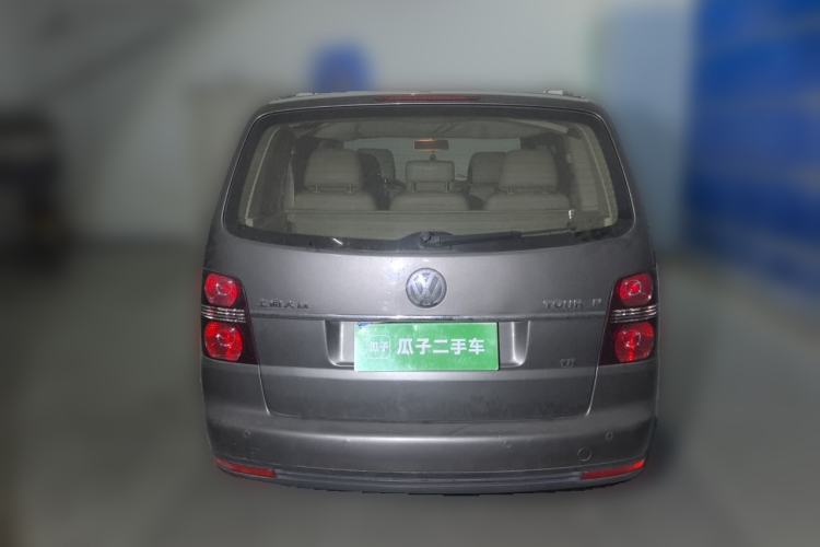 Used Volkswagen Touran 2008 1.8T ZhiZun Edition Manual 5-Seater Rear