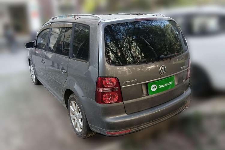 Used Volkswagen Touran 2008 2.0L Zhiya Edition Automatic 5 Seats Rear Left 45 Deg
