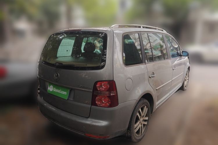 Used Volkswagen Touran 2008 1.8T ZhiZun Edition Manual 5-Seater Rear Right 45 Deg