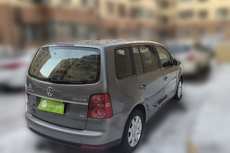 Used Volkswagen Touran 2008 2.0L Smart Edition Automatic 5 Seats Rear Right 45 Deg