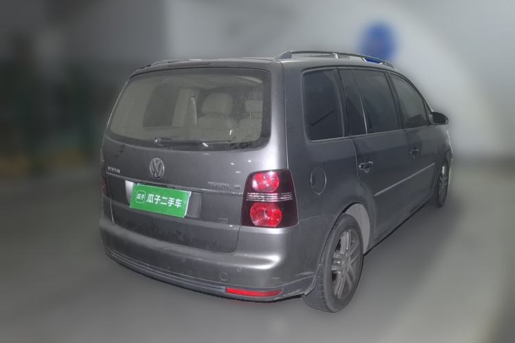 Used Volkswagen Touran 2008 1.8T ZhiZun Edition Manual 5-Seater Rear Right 45 Deg
