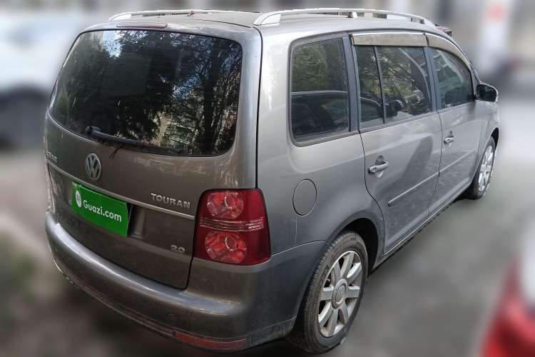 Used Volkswagen Touran 2008 2.0L Zhiya Edition Automatic 5 Seats Rear Right 45 Deg